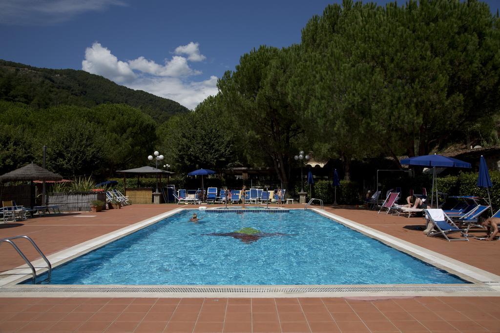 Villaggio Albergo San Lorenzo E Santa Caterina Pescia Exteriér fotografie