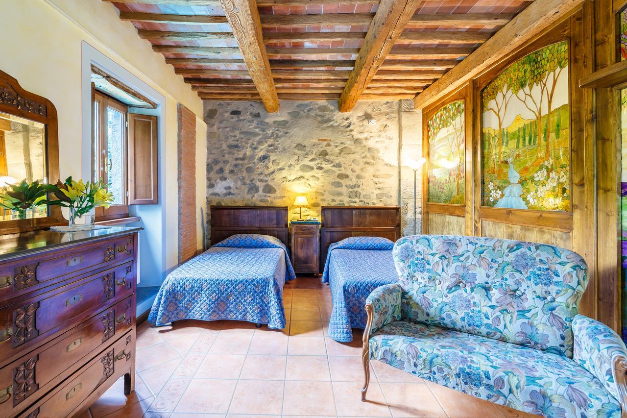 Villaggio Albergo San Lorenzo E Santa Caterina Pescia Exteriér fotografie